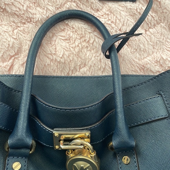 Michael Kors Bag - Picture 8 of 11